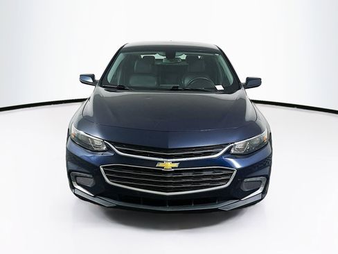 Used 2016 Chevrolet Malibu LT w/ Leather Package FWD image 2