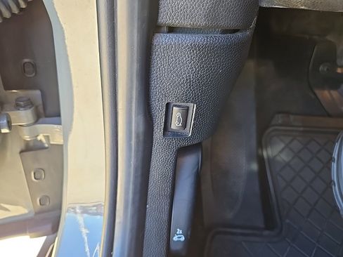 Used 2018 MINI Cooper S image 36