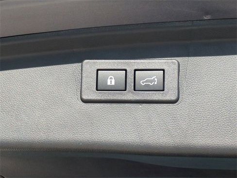 Certified 2025 Subaru Outback Limited image 15