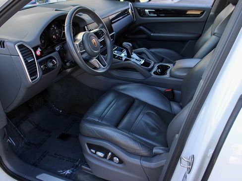 Used 2019 Porsche Cayenne image 14