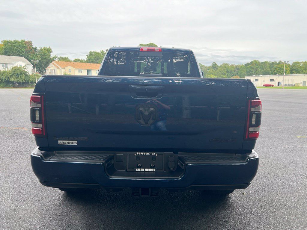Used 2024 RAM 2500 Laramie w/ Night Edition AWD/4WD image 4