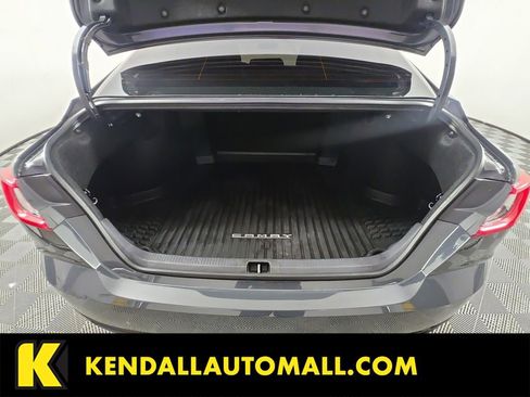 Used 2025 Toyota Camry XLE image 16