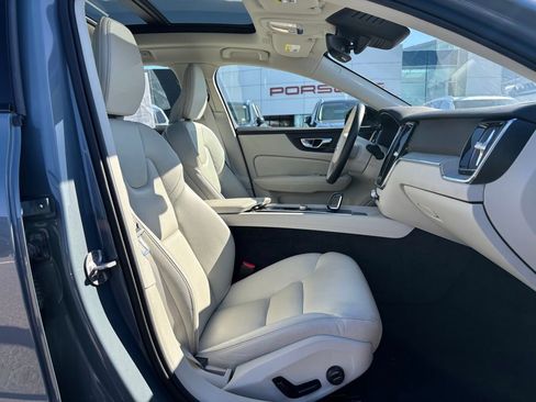Used 2023 Volvo S60 B5 Plus w/ Climate Package image 18