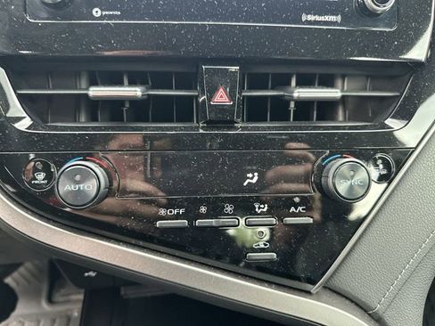 Used 2023 Toyota Camry SE FWD image 19