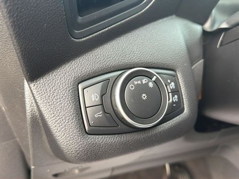 Used 2019 Ford Escape SE AWD/4WD image 17
