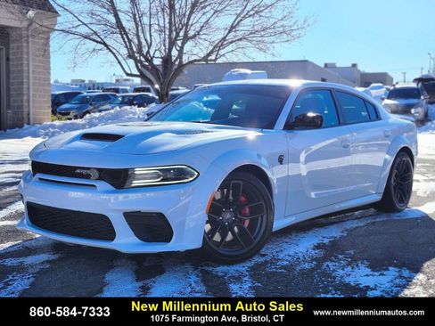 Used 2023 Dodge Charger SRT Hellcat image 1