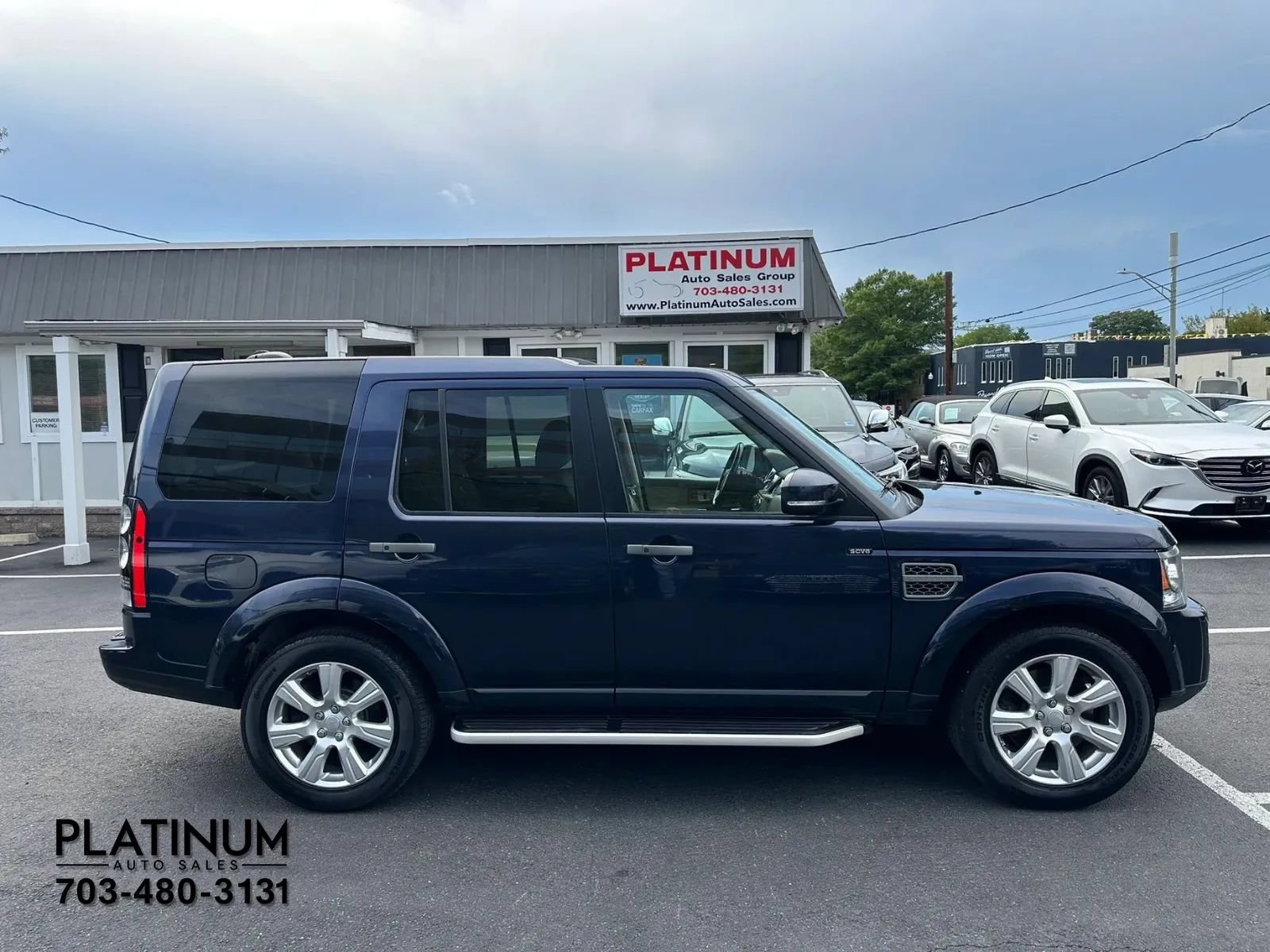 Used 2016 Land Rover LR4 HSE Silver Edition AWD/4WD image 2
