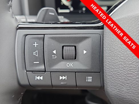 Used 2025 Nissan Rogue SL FWD image 21