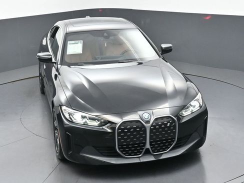 Used 2022 BMW i4 eDrive40 w/ Premium Package RWD image 39