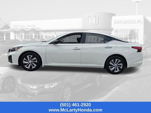 Used 2024 Nissan Altima 2.5 S FWD image 2