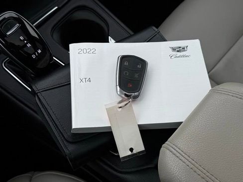 Used 2022 Cadillac XT4 Premium Luxury w/ Sun And Sound Package image 5