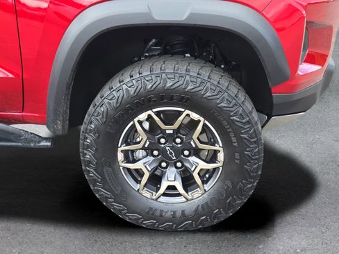 Certified 2024 Chevrolet Colorado ZR2 w/ Technology Package image 4