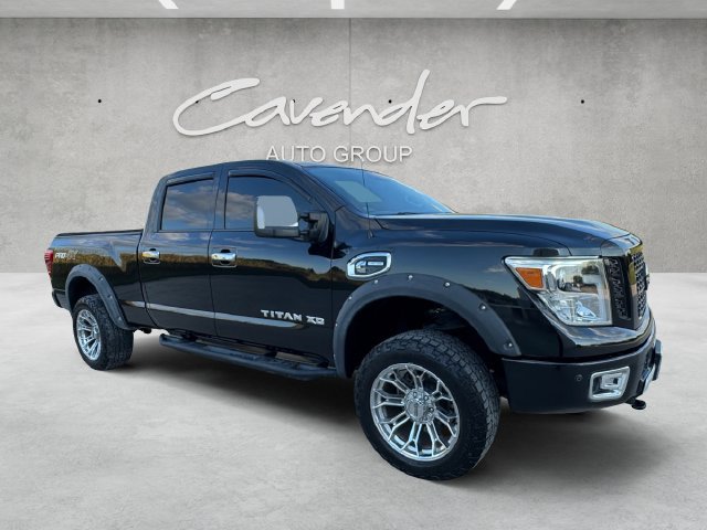 Used 2018 Nissan Titan PRO-4X w/ Pro-4x Convenience Package AWD/4WD image 2