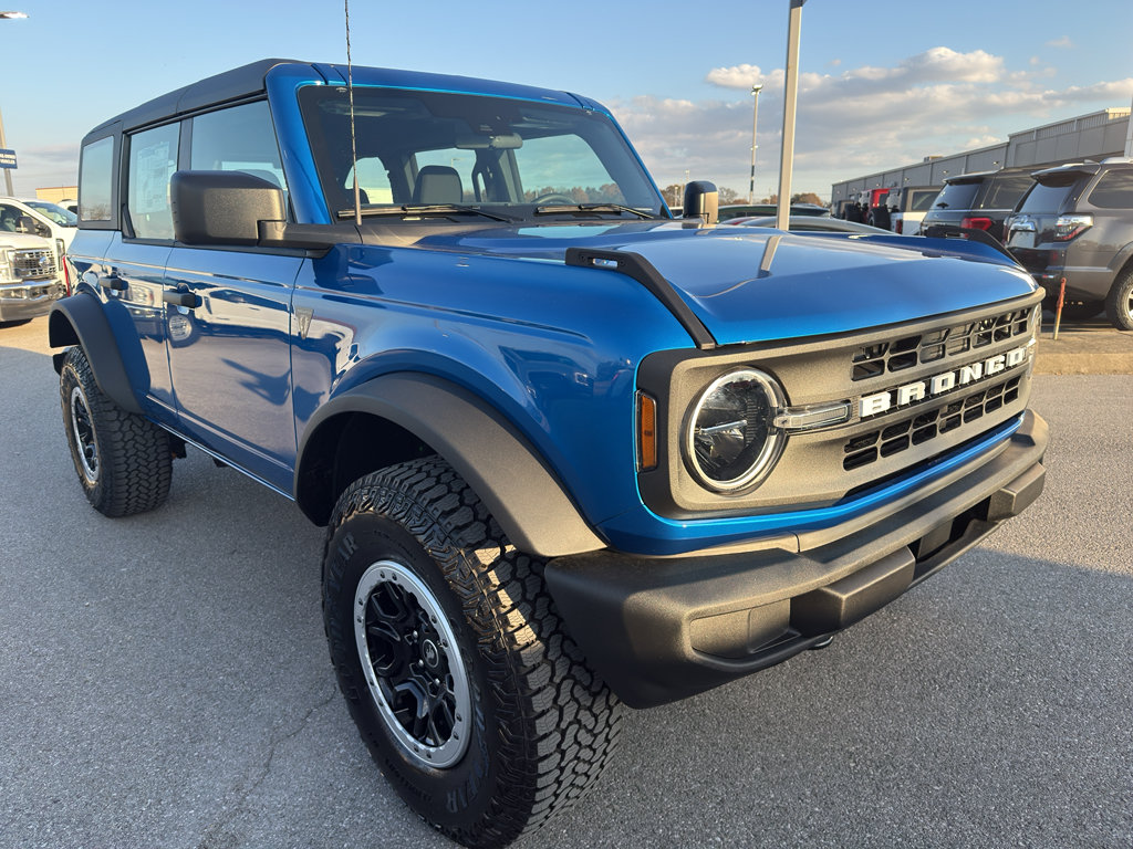 Used 2025 Ford Bronco 4-Door w/ Sasquatch Package AWD/4WD image 3