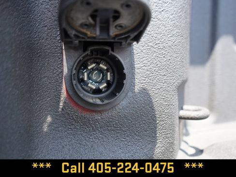Used 2024 GMC Sierra 2500 AT4 w/ AT4 Preferred Package AWD/4WD image 18
