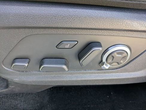 Used 2024 Hyundai Palisade Calligraphy image 13