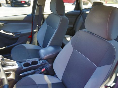 Used 2013 Ford Focus SE FWD image 8