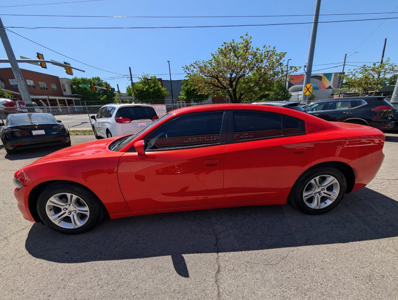 Used 2020 Dodge Charger SXT w/ Leather Interior Group RWD image 9