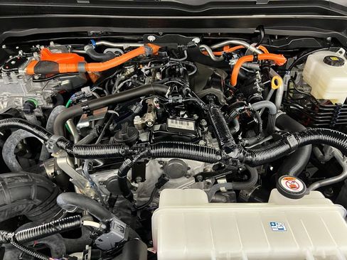 Used 2024 Toyota Tacoma Trailhunter image 32