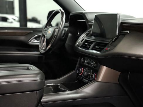 Used 2022 Chevrolet Tahoe High Country AWD/4WD image 18