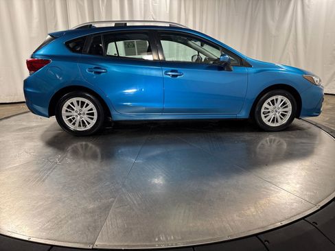 Used 2017 Subaru Impreza 2.0i Premium image 9