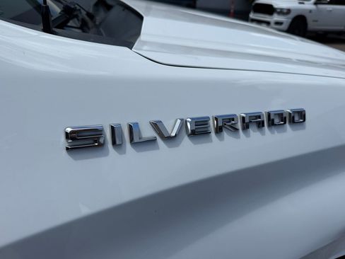 Used 2022 Chevrolet Silverado 1500 W/T w/ WT Value Package RWD image 2