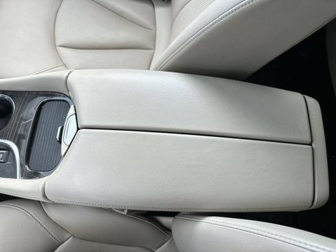 Used 2019 Buick Envision Essence AWD/4WD image 25