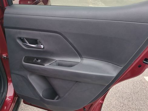 New 2026 Nissan Kicks SV w/ SV Premium Package FWD image 32