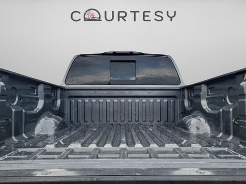 Certified 2023 Nissan Titan SV image 11