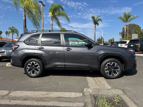 Certified 2026 Subaru Forester Premium AWD/4WD image 5