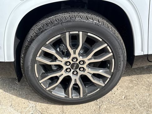 New 2026 GMC Acadia Denali Ultimate AWD/4WD image 16