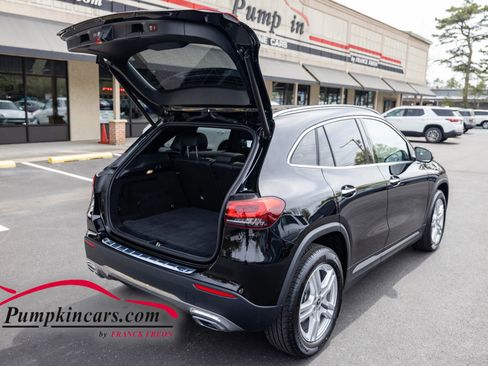 Used 2023 Mercedes-Benz GLA 250 4MATIC w/ Premium Package image 12