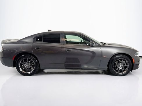 Used 2018 Dodge Charger GT image 4