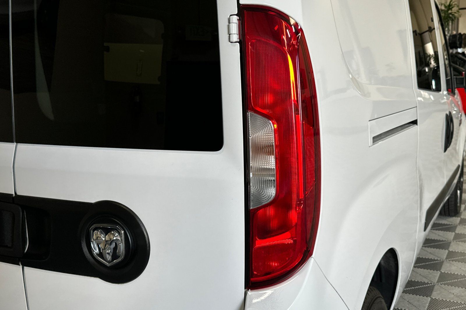Used 2016 RAM ProMaster City Tradesman SLT w/ Rear Back-up Camera Group FWD image 46
