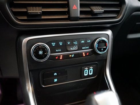 Used 2021 Ford EcoSport SES image 38