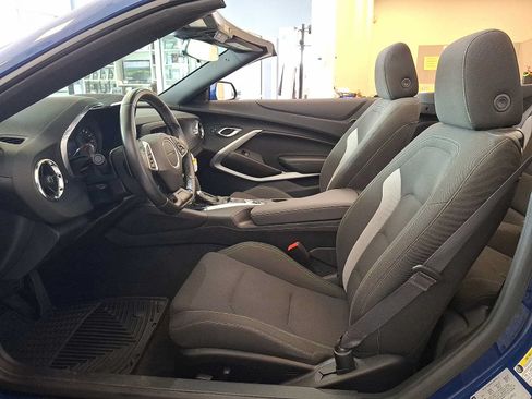Used 2020 Chevrolet Camaro LT RWD image 13