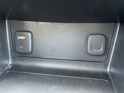 Used 2018 Chevrolet Colorado Z71 image 28