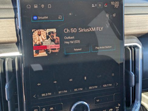 Certified 2024 GMC Acadia Denali image 23