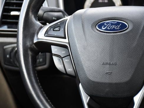 Used 2015 Ford Fusion SE w/ Equipment Group 201A image 18