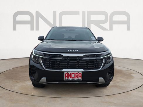 Certified 2025 Kia Seltos S image 3