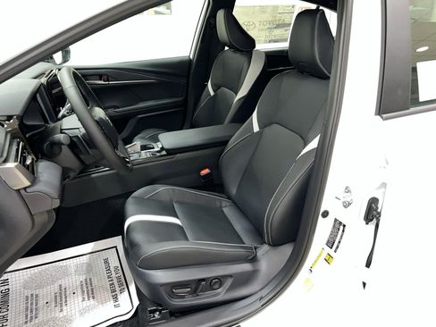 New 2026 Toyota Camry SE w/ Convenience Package image 14