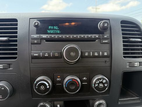 Used 2009 Chevrolet Silverado 1500 LT image 8