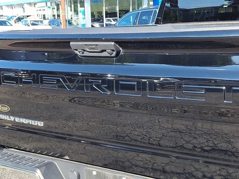 Used 2023 Chevrolet Silverado 1500 LT AWD/4WD image 28
