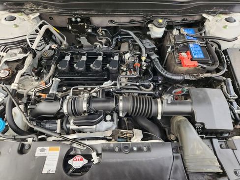 Used 2022 Honda Accord LX image 31