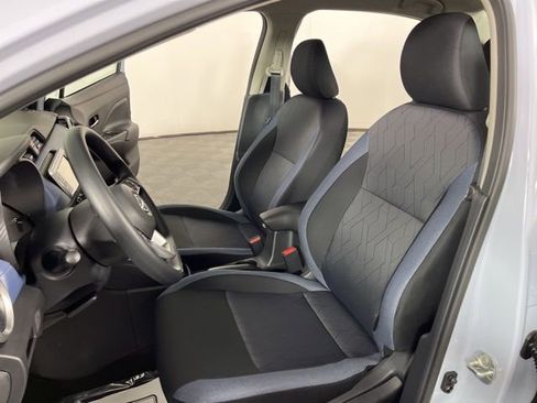 New 2025 Nissan Versa SV w/ Trunk Package FWD image 19