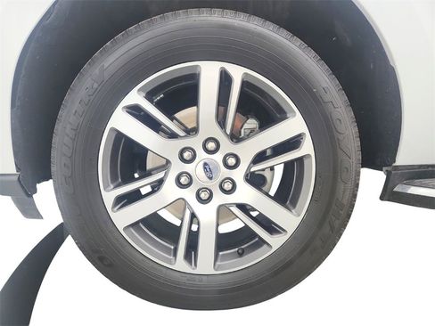 Used 2023 Ford Expedition Limited image 43