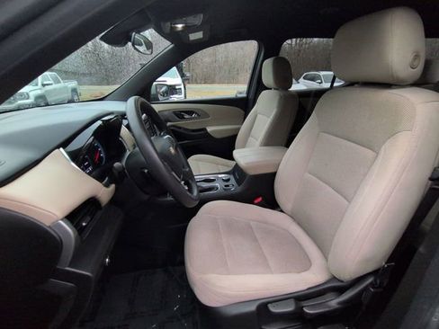 Used 2024 Chevrolet Traverse LS w/ Safety Package image 19