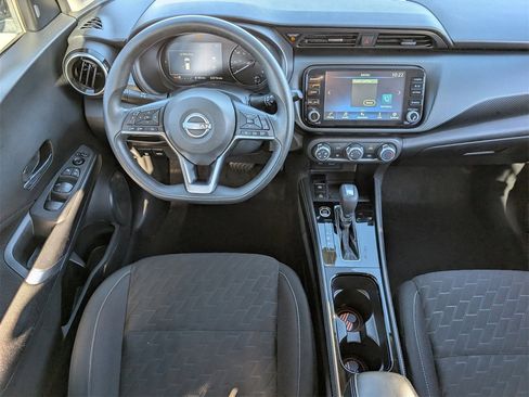 Certified 2023 Nissan Kicks SV image 9