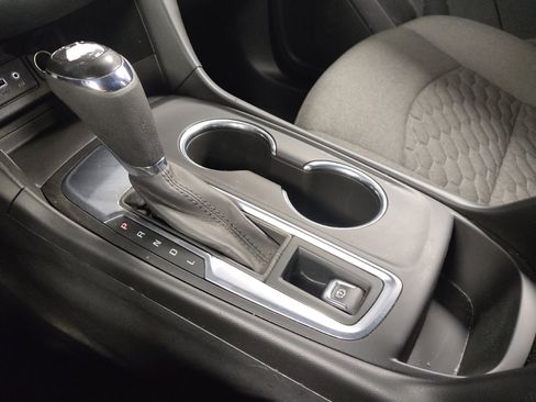 Used 2020 Chevrolet Equinox LT image 26