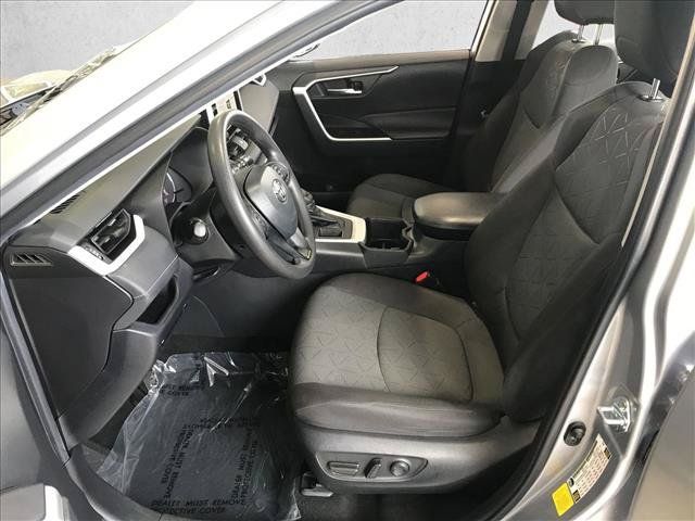 Used 2023 Toyota RAV4 XLE w/ Convenience Package FWD image 11